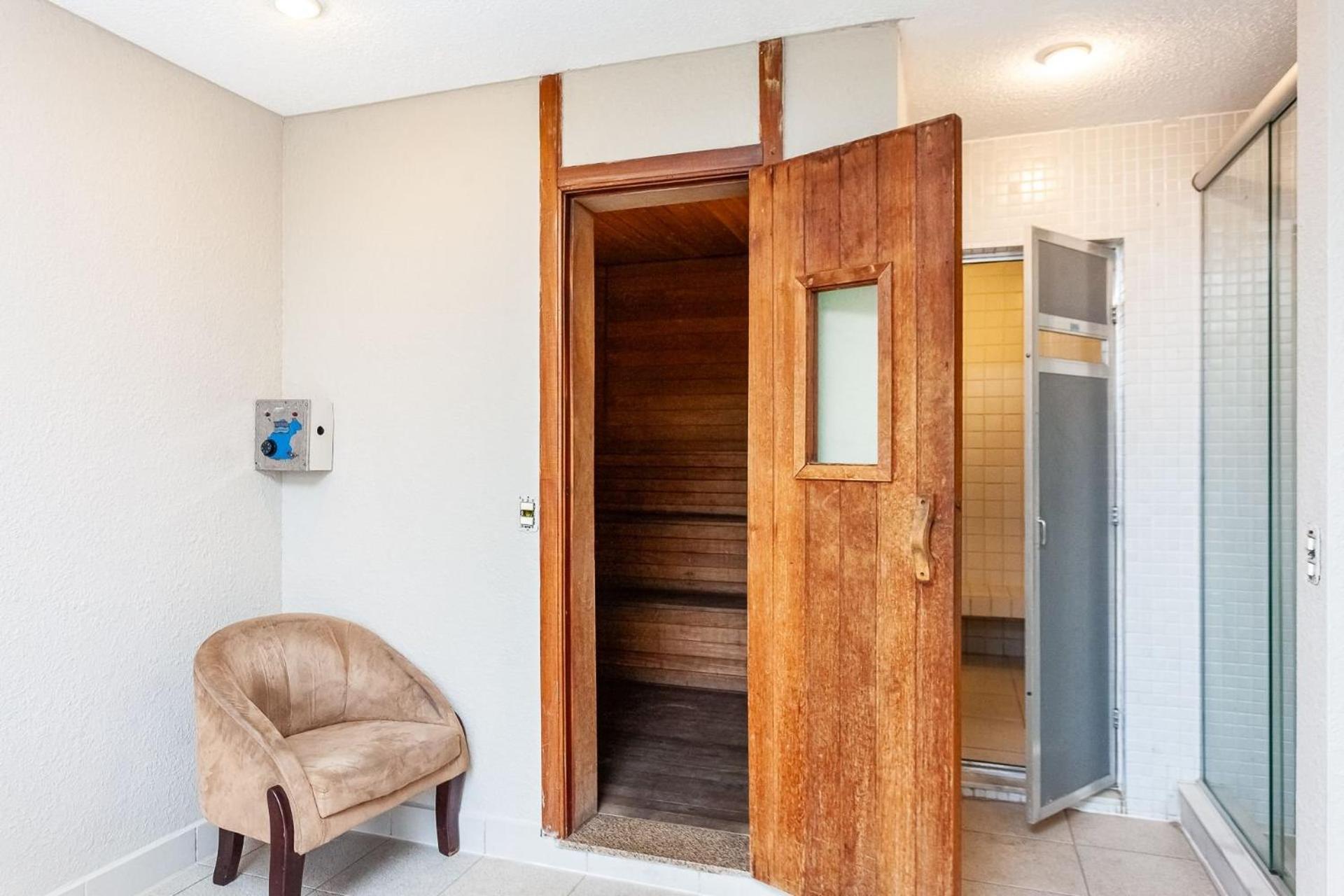 Apto-Flat Excelente Localizacao Centro-Batel - Somente Familiares クリチバ エクステリア 写真